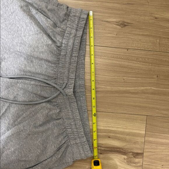 Adidas Gray Sweatpants with Elastic Cuffs - Picture 7 of 11